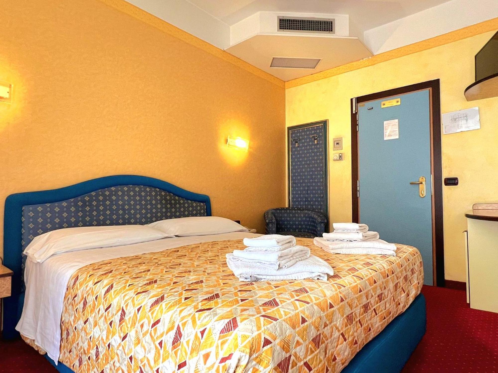 Hotel Soleblu Rimini Exterior photo